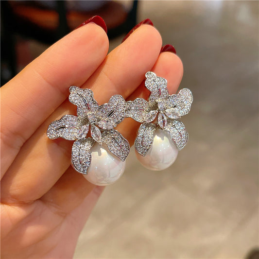 Elara Earrings